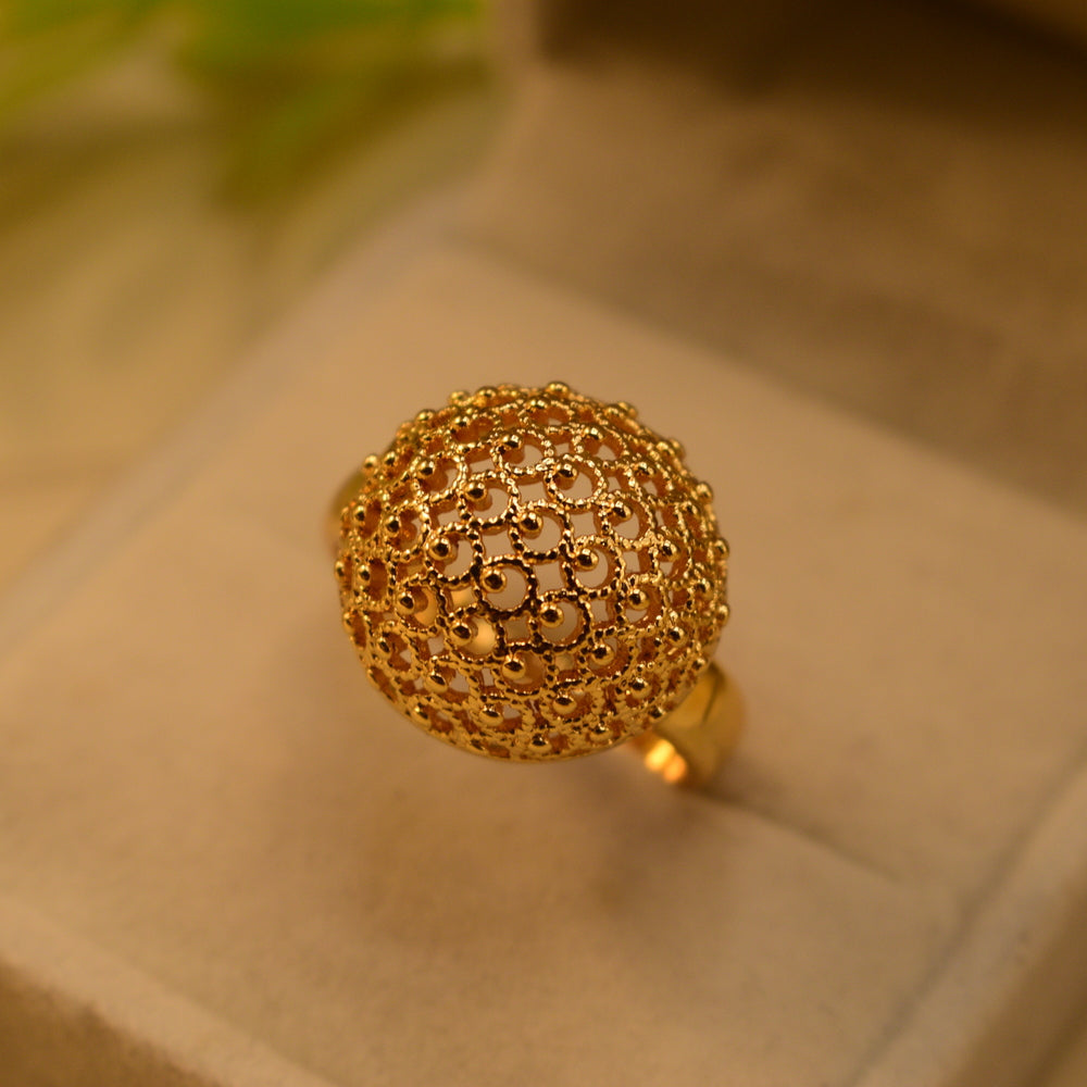 Stylish Unique Design Gold Plated Ring For Girls/Women