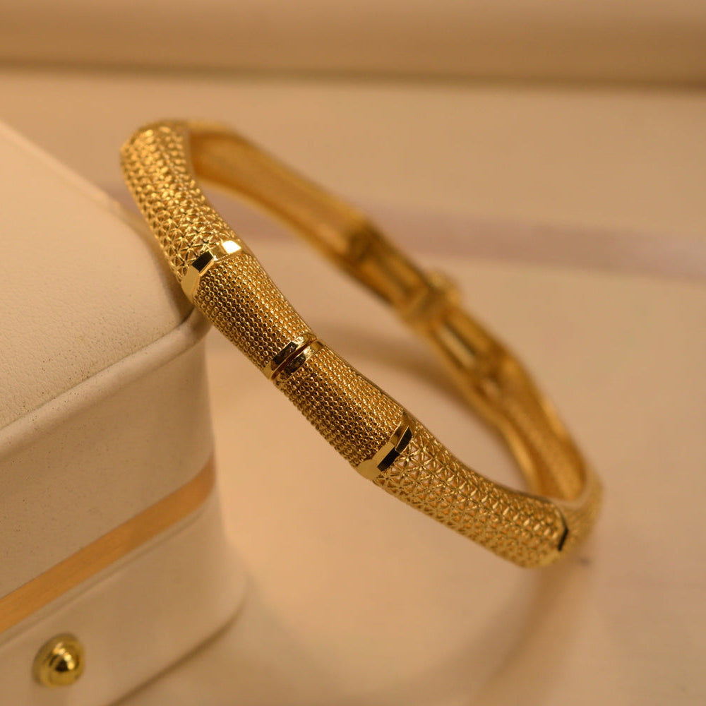 Gorgeous Unique Design Gold Plated Bangle for Girls/Women