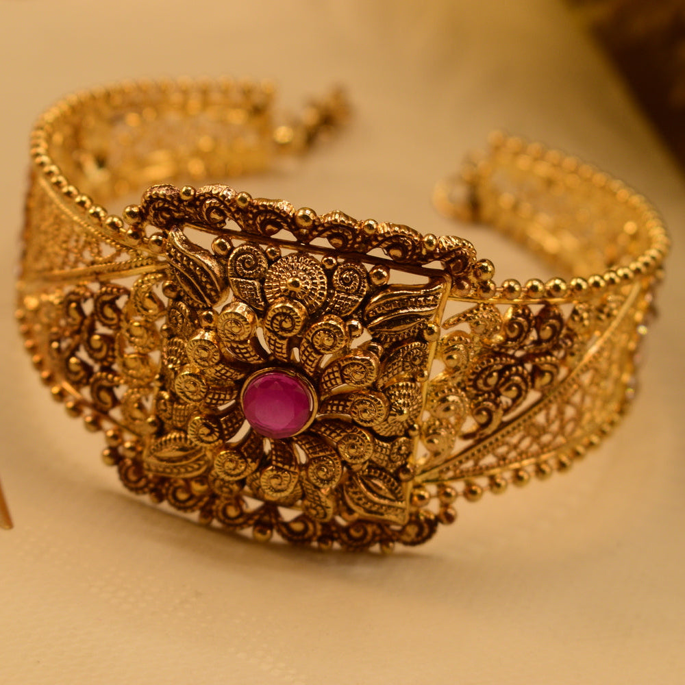 Fancy Design Gold Plated Crystal Stone Bangle for Girls/Women