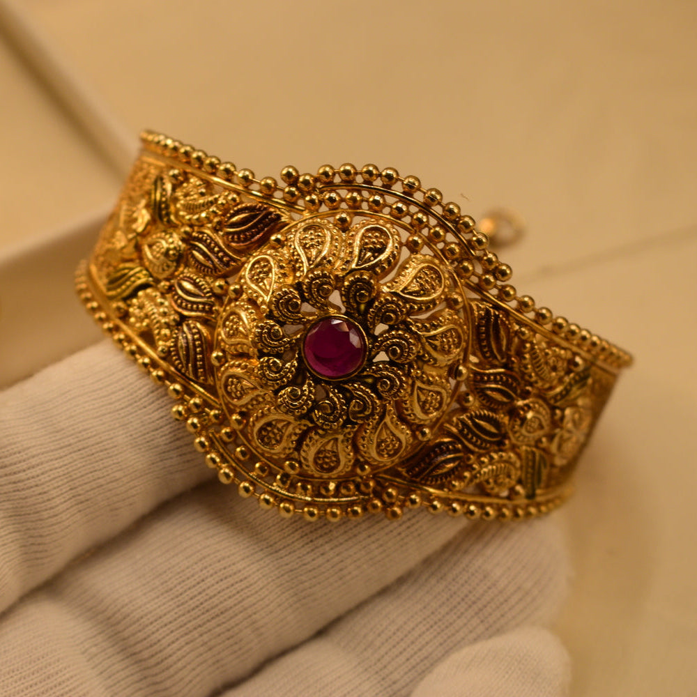 Gorgeous Design Gold Plated Crystal Stone Bangle for Girls/Women