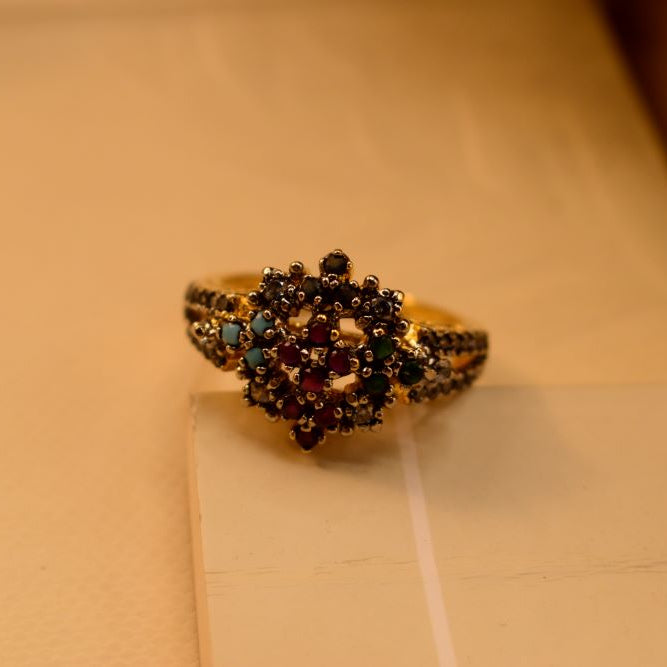 Glamorous Design Gold Plated Crystal Stones Ring For Girls/Women