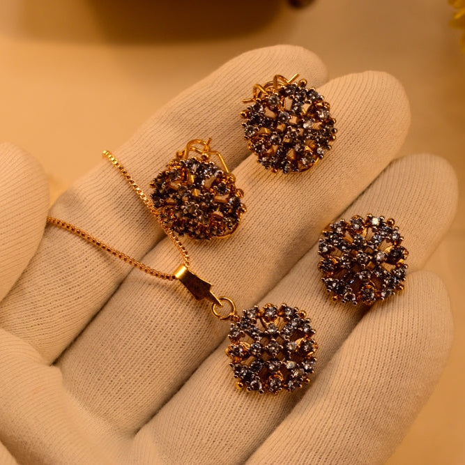 Gorgeous Design Gold Plated Crystal Stones Necklace Set for Girls/Women