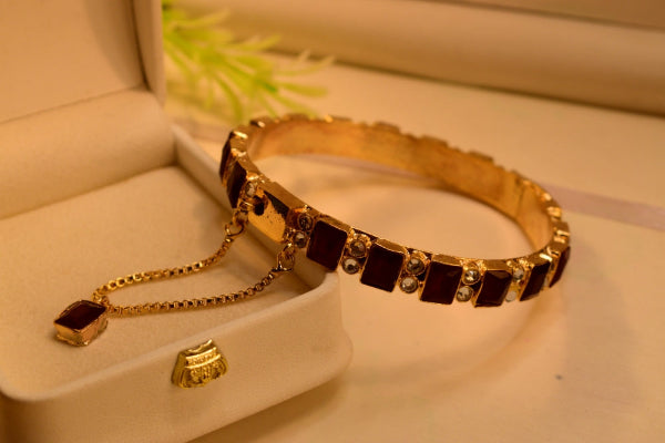 Sparkling Design Gold Plated Crystal Stones Bangle for Girls/Women