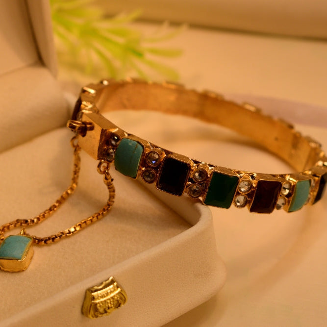 Sparkling Design Gold Plated Crystal Stones Bangle for Girls/Women