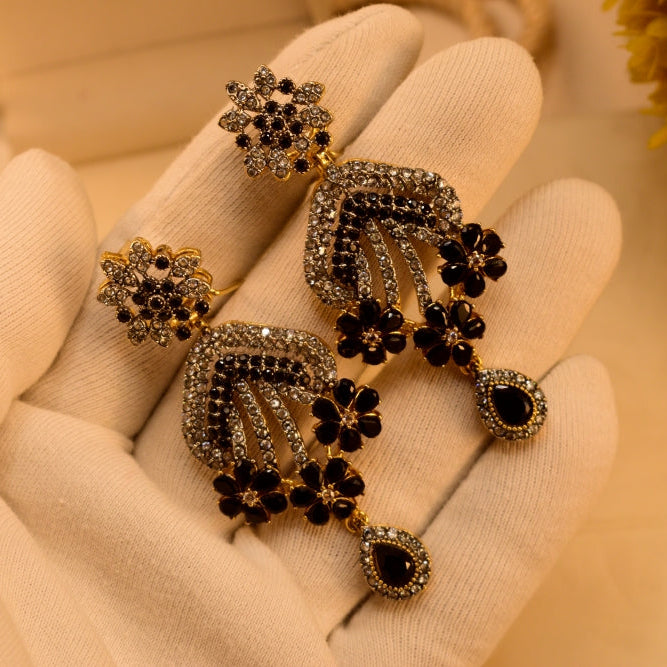 Charming Design Gold Plated Crystal Stones Earrings For Girls/women