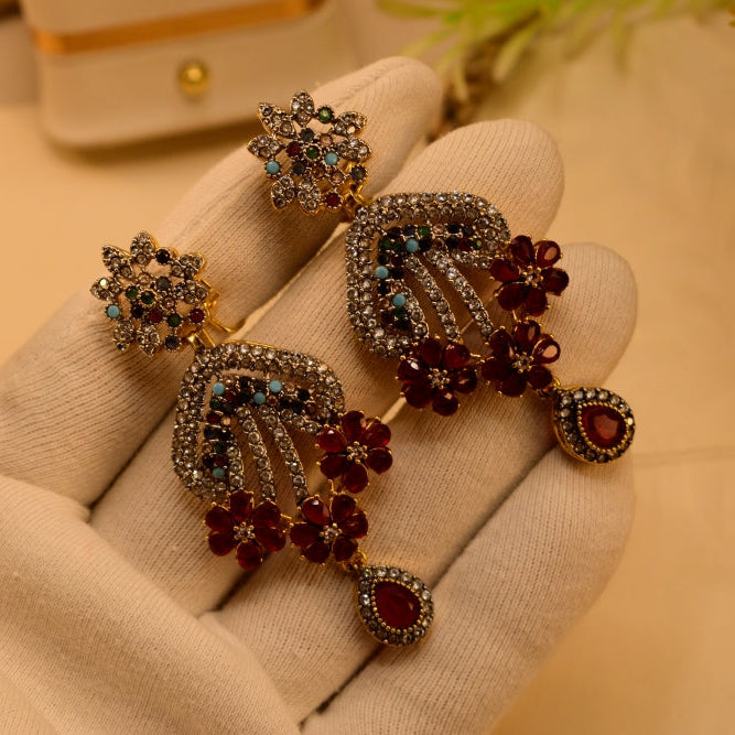Charming Design Gold Plated Crystal Stones Earrings For Girls/women