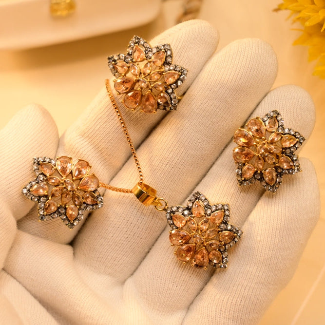 Luxury Unique Design Gold Plated Necklace Set for Girls/Women