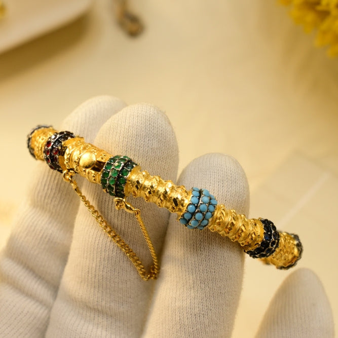 Sparkling Design Gold Plated Crystal Stones Bangle for Girls/Women