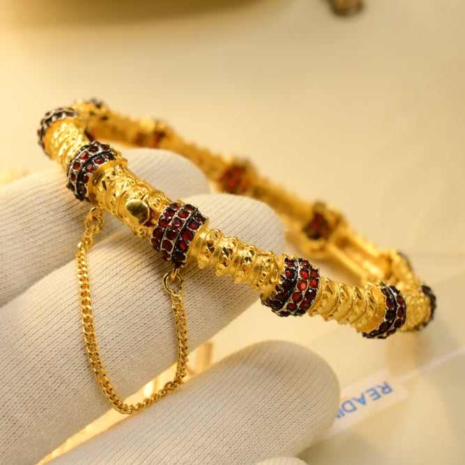 Sparkling Design Gold Plated Crystal Stones Bangle for Girls/Women
