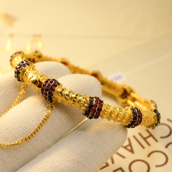 Sparkling Design Gold Plated Crystal Stones Bangle for Girls/Women