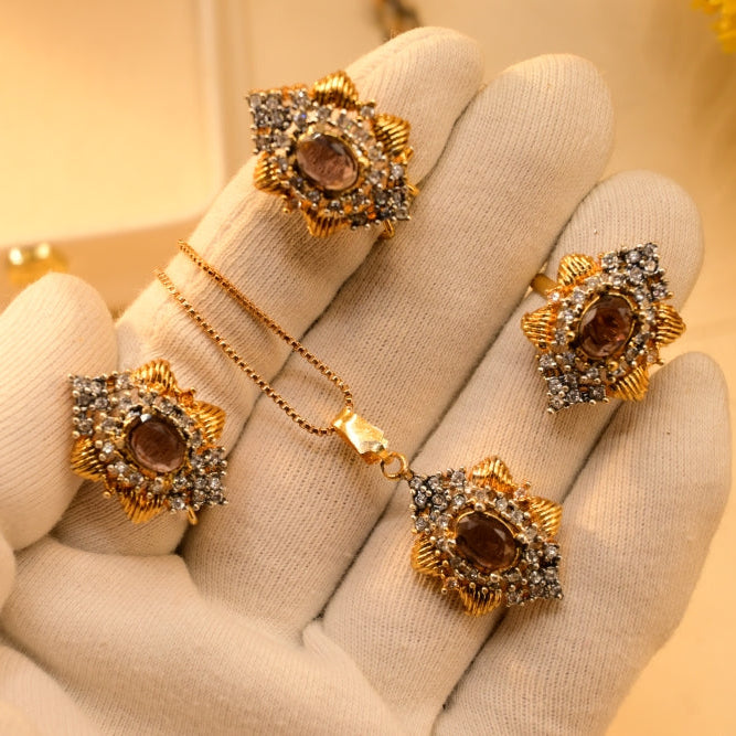Sparkling Unique Design Gold Plated Necklace Set for Girls/Women