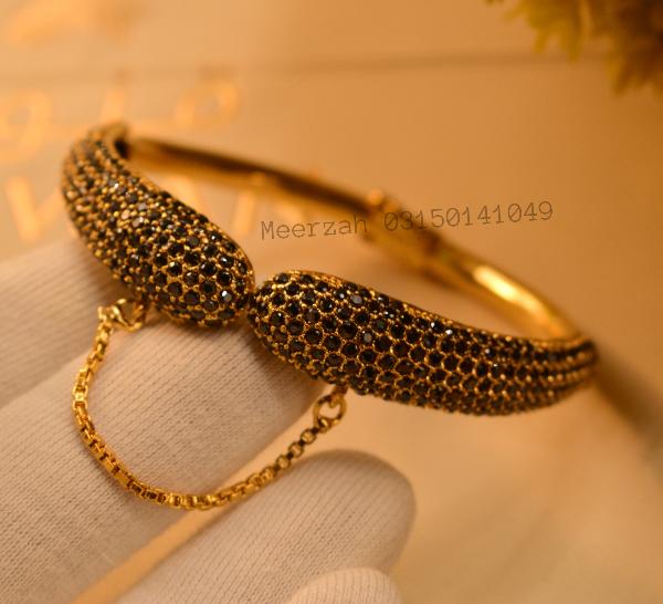 Gorgeous Luminous Real Stones Bangle for Girls/Women