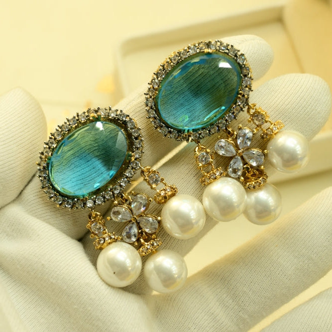 Glamorous Design Gold Plated Crystal Stones Earrings For Girls/women