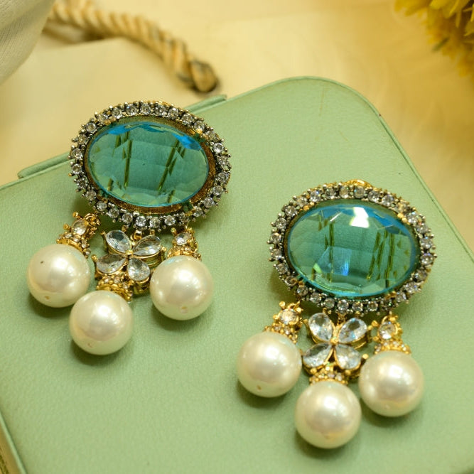 Glamorous Design Gold Plated Crystal Stones Earrings For Girls/women