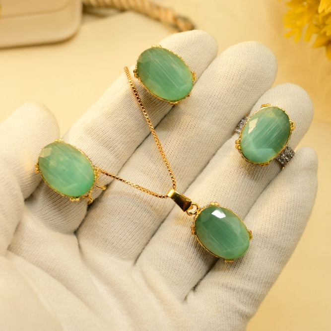 Luxury Design Gold Plated Crystal Stones Necklace Set for Girls/Women