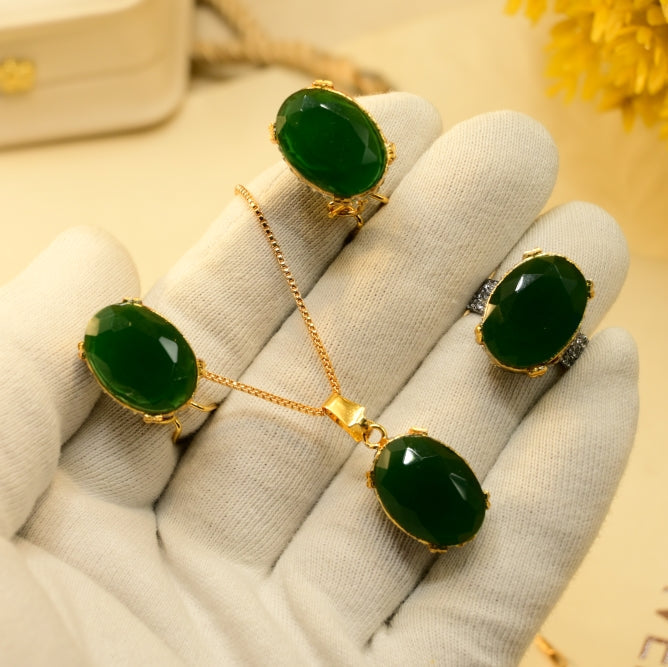 Luxury Design Gold Plated Crystal Stones Necklace Set for Girls/Women