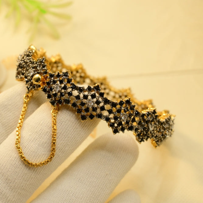 Charming Design Gold Plated Crystal Stones Bangle for Girls/Women