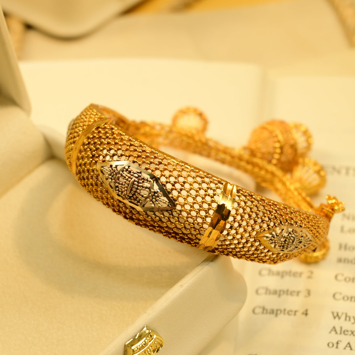 Beautiful Unique Design Gold Plated Bangle for Girls/Women