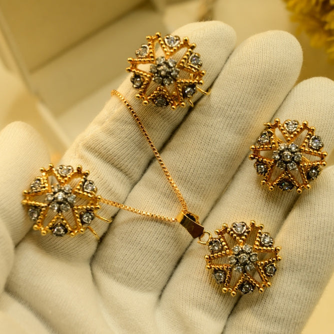 Dazzling Design Gold Plated Real Stones Necklace Set for Girls/Women