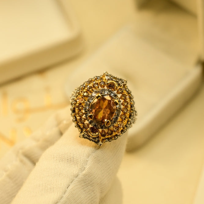 Dazzling Unique Design Gold Plated Crystal Stones Ring For Girls/women
