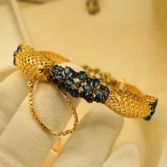 Sparkling Unique Design Gold Plated Crystal Stones Bangle for Girls/Women