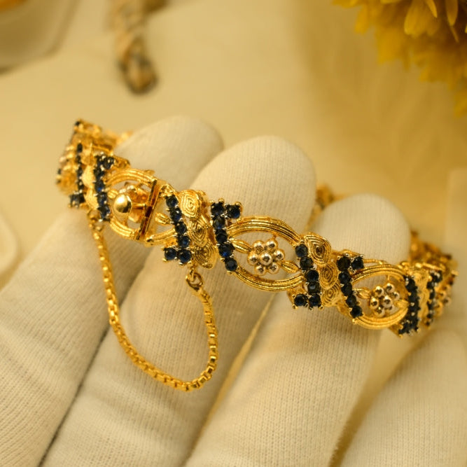 Elegant Design Gold Plated Crystal Stones Bangle for Girls/Women