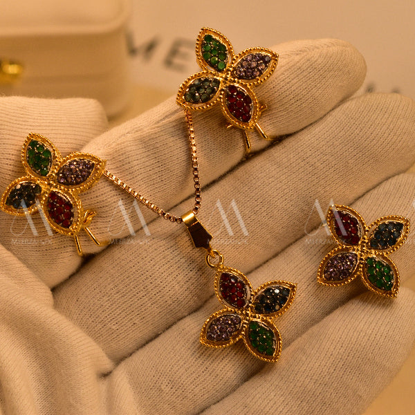 Unique Flower Design Gold Plated Real Stones Necklace Set for Girls/Women