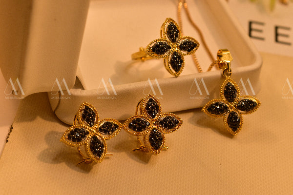 Unique Flower Design Gold Plated Real Stones Necklace Set for Girls/Women