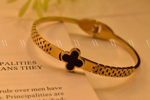 Glamorous Design Gold Plated Real Stone Bracelet for Girls/Women