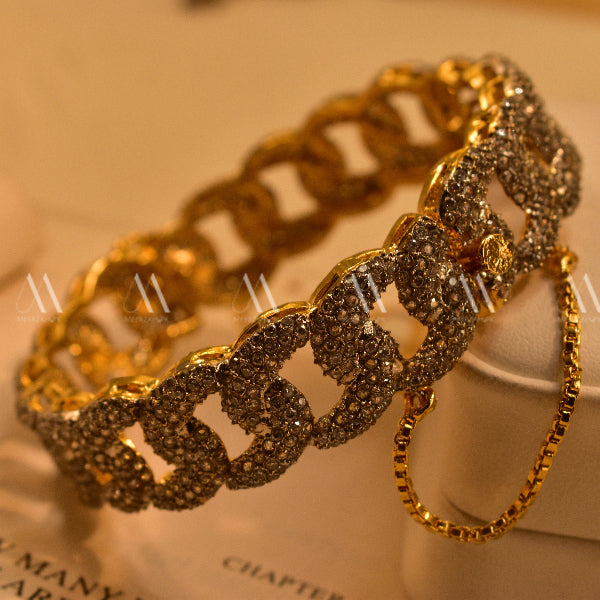 Glamorous Design Gold Plated Real Stones Bangle for Girls/Women