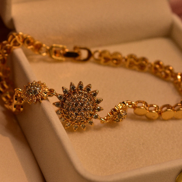 Elegant Unique Design Gold Plated Crystal Stones Bracelet for Girls/Women