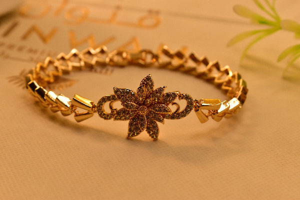 Glamorous Unique Design Crystal Stones Bracelet for Girls/Women
