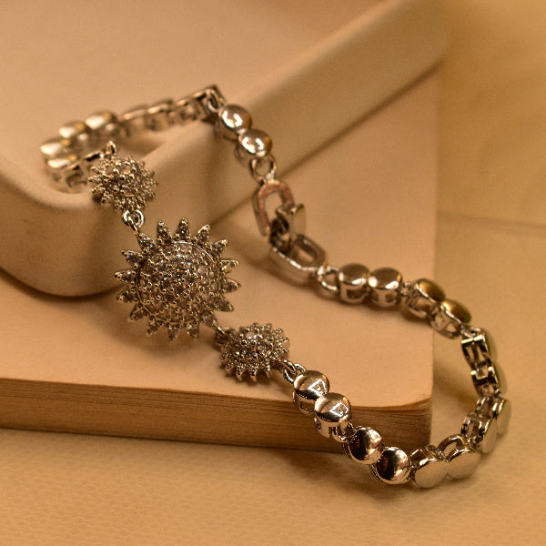 Beautiful Unique Design Silver Plated Bracelet for Girls/Women
