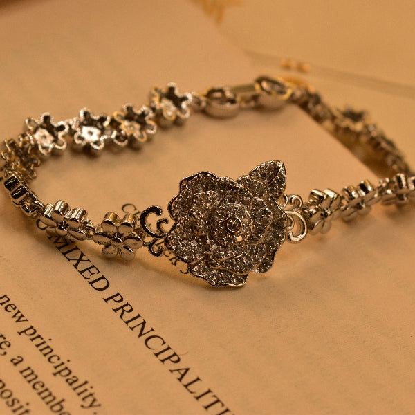 Luminous Unique Design Crystal Stones Bracelet for Girls/Women