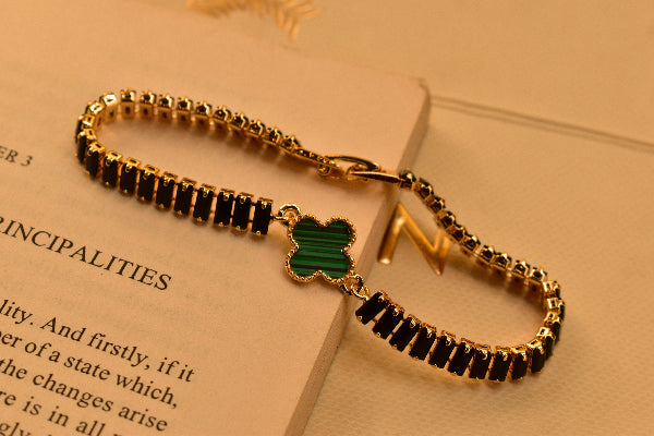 Dazzling Design Gold Plated Crystal Stones Bracelet for Girls/Women