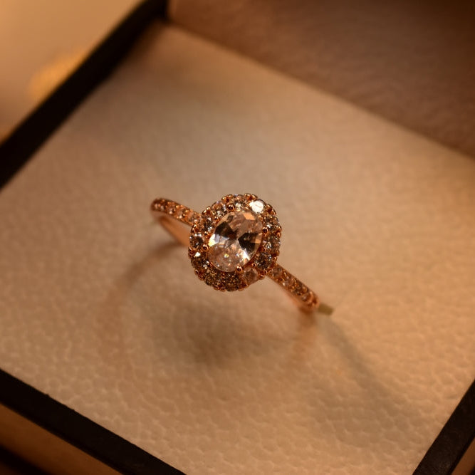 Luxury Unique Design Crystal Stones Ring For Girls/Women
