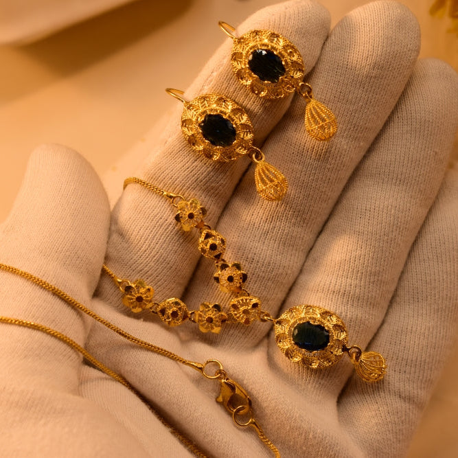 Beautiful Design Gold Plated Crystal Stones Necklace Set for Girls/Women