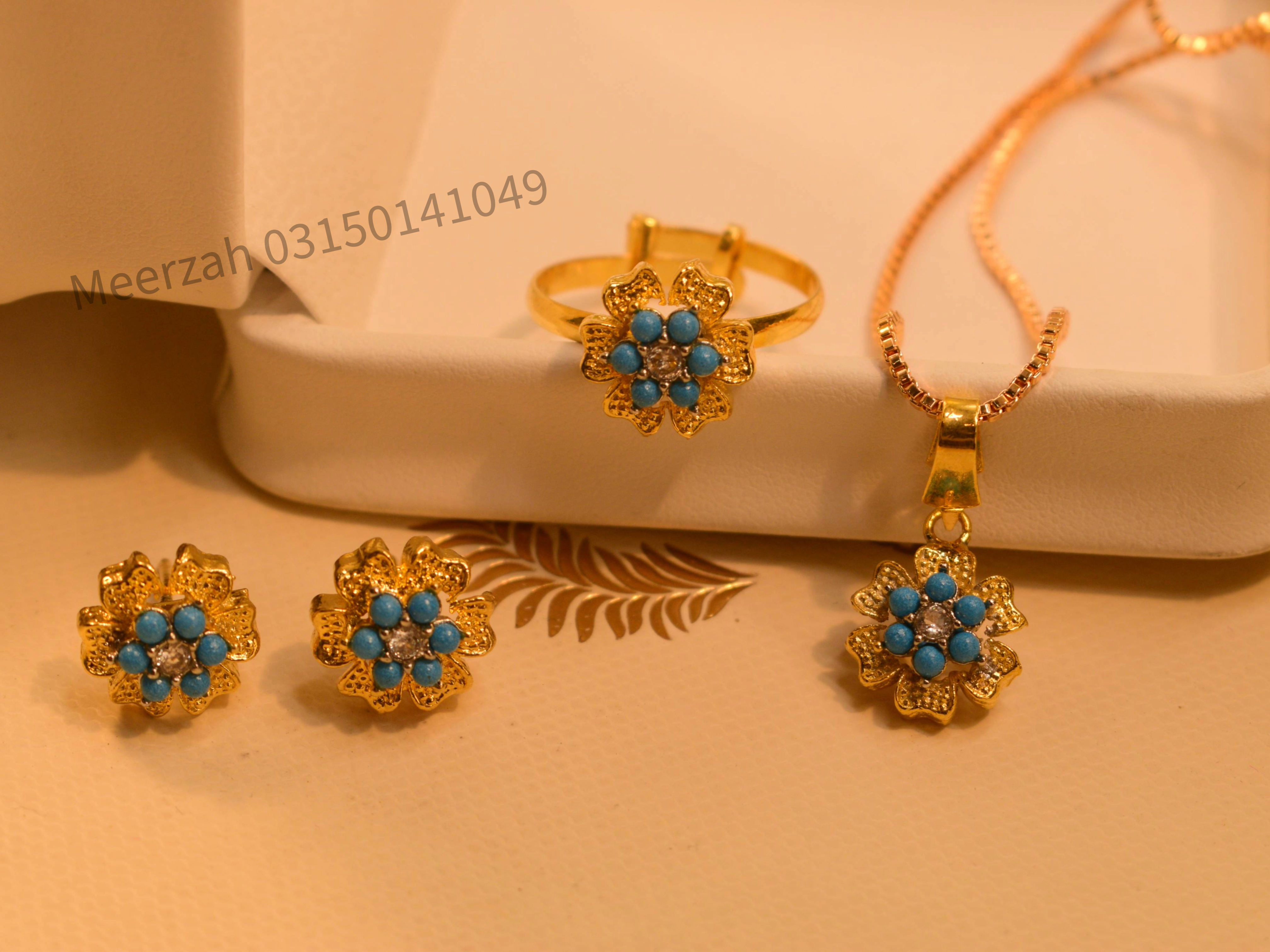 Fancy Flower Shaped Inlaid Stones Necklace Set for Girls/Women