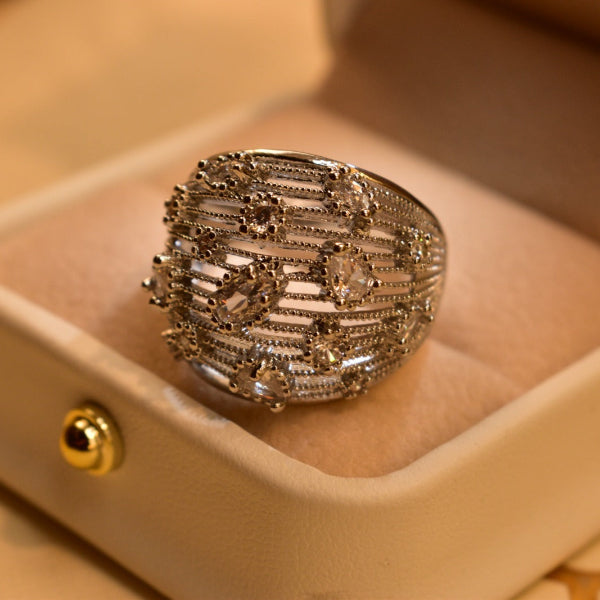 Unique Design Silver Plated Crystal Stones Ring For Girls/Women