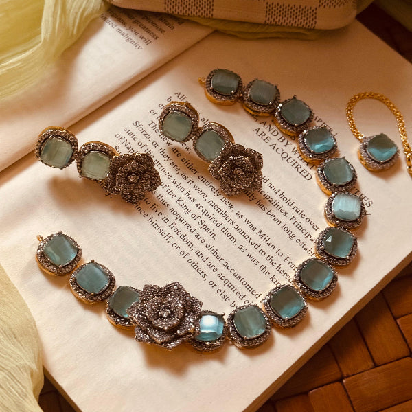 Beautiful Design Gold Plated Crystal Stones Necklace Set for Girls/Women