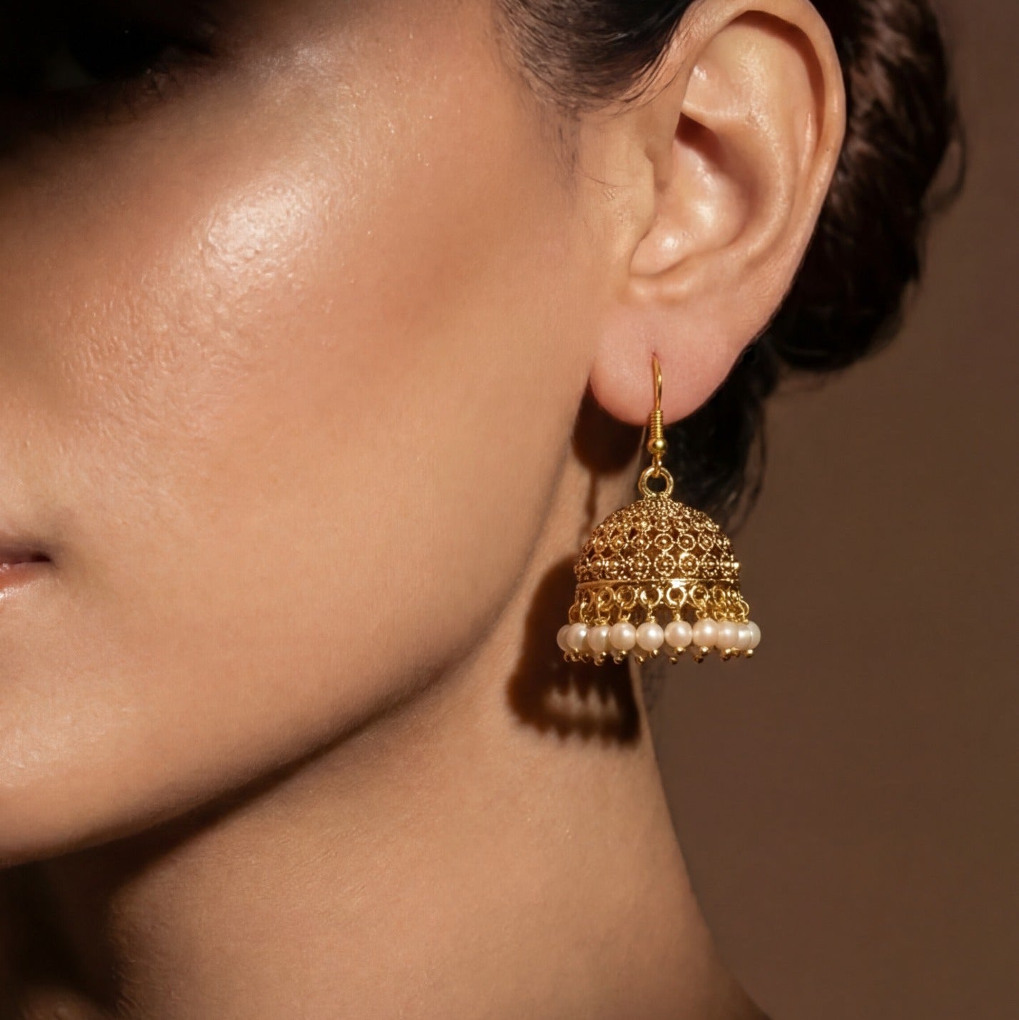 Elegant Unique Design Gold Plated Pearls Earrings For Girls/women