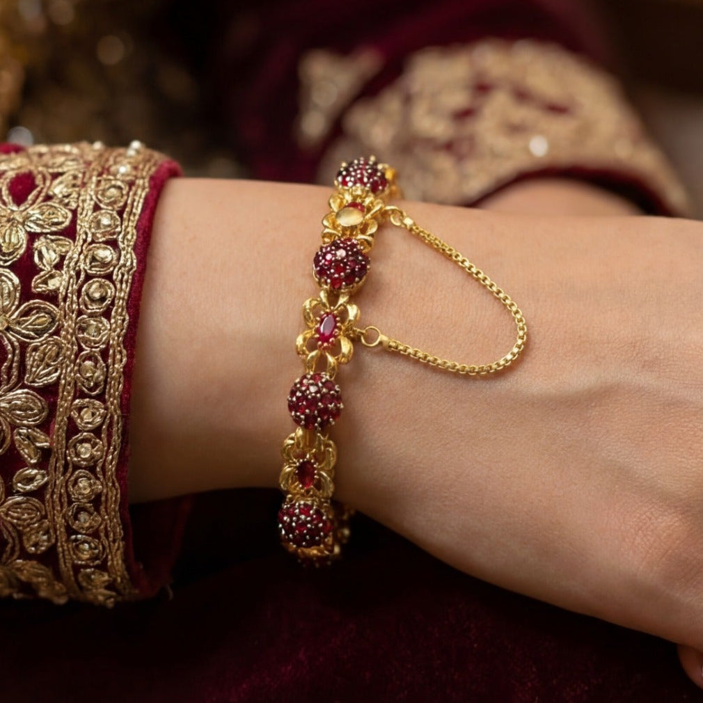 Sparkling Unique Design Gold Plated Crystal Stones Bangle for Girls/Women