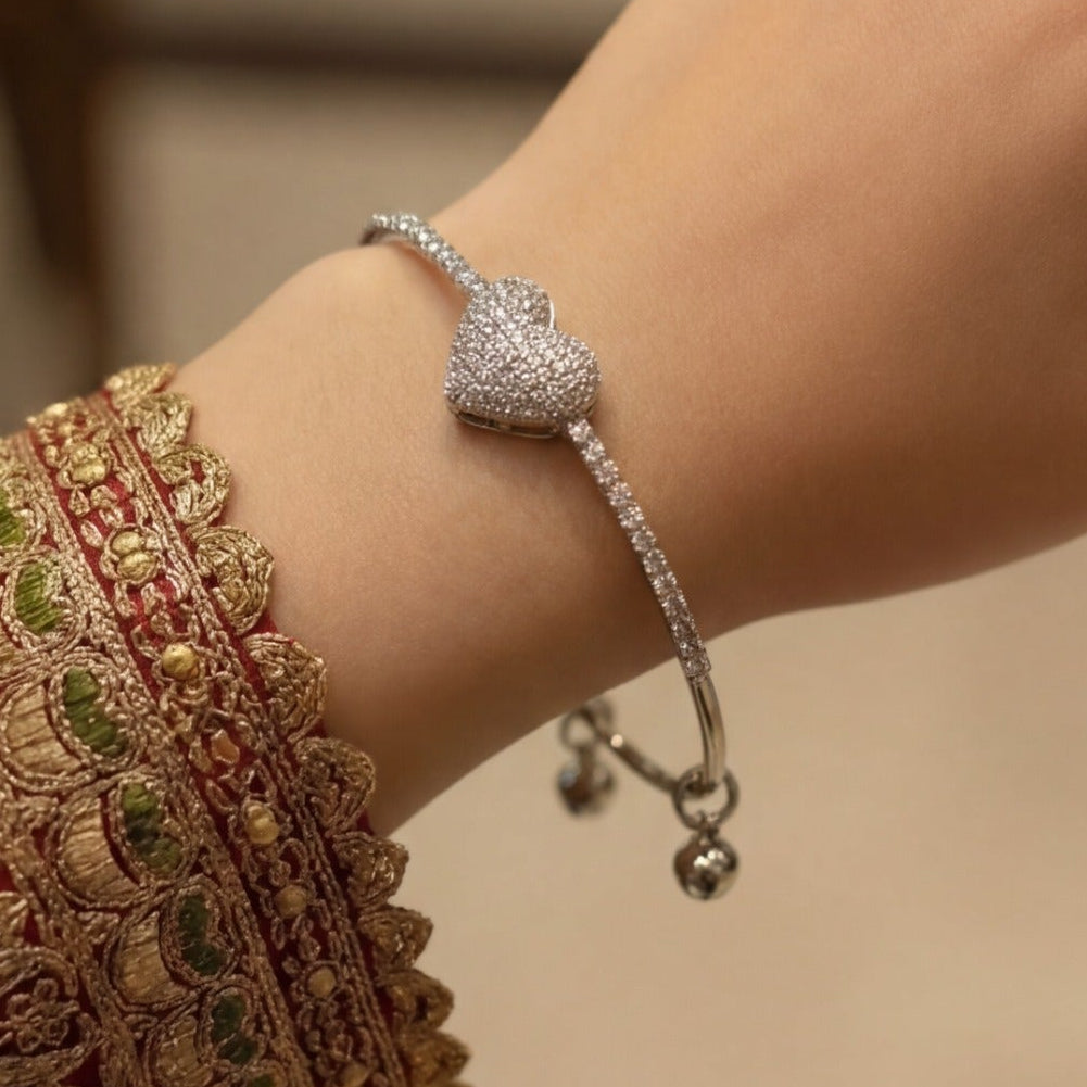 Fancy Heart Design Silver Plated Crystal Stones Bracelet for Girls/Women