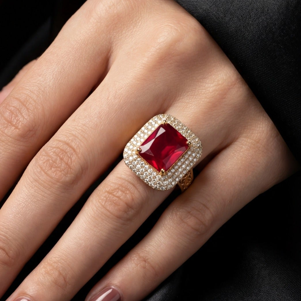 Stylish Unique Design Gold Plated Crystal Stones Ring For Girls/Women