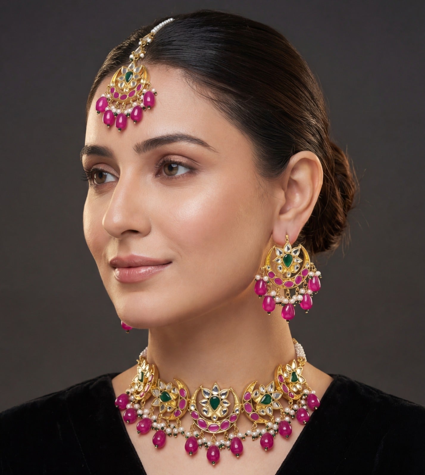 Glamorous Design Gold Plated Kundan Necklace Set for Girls/Women