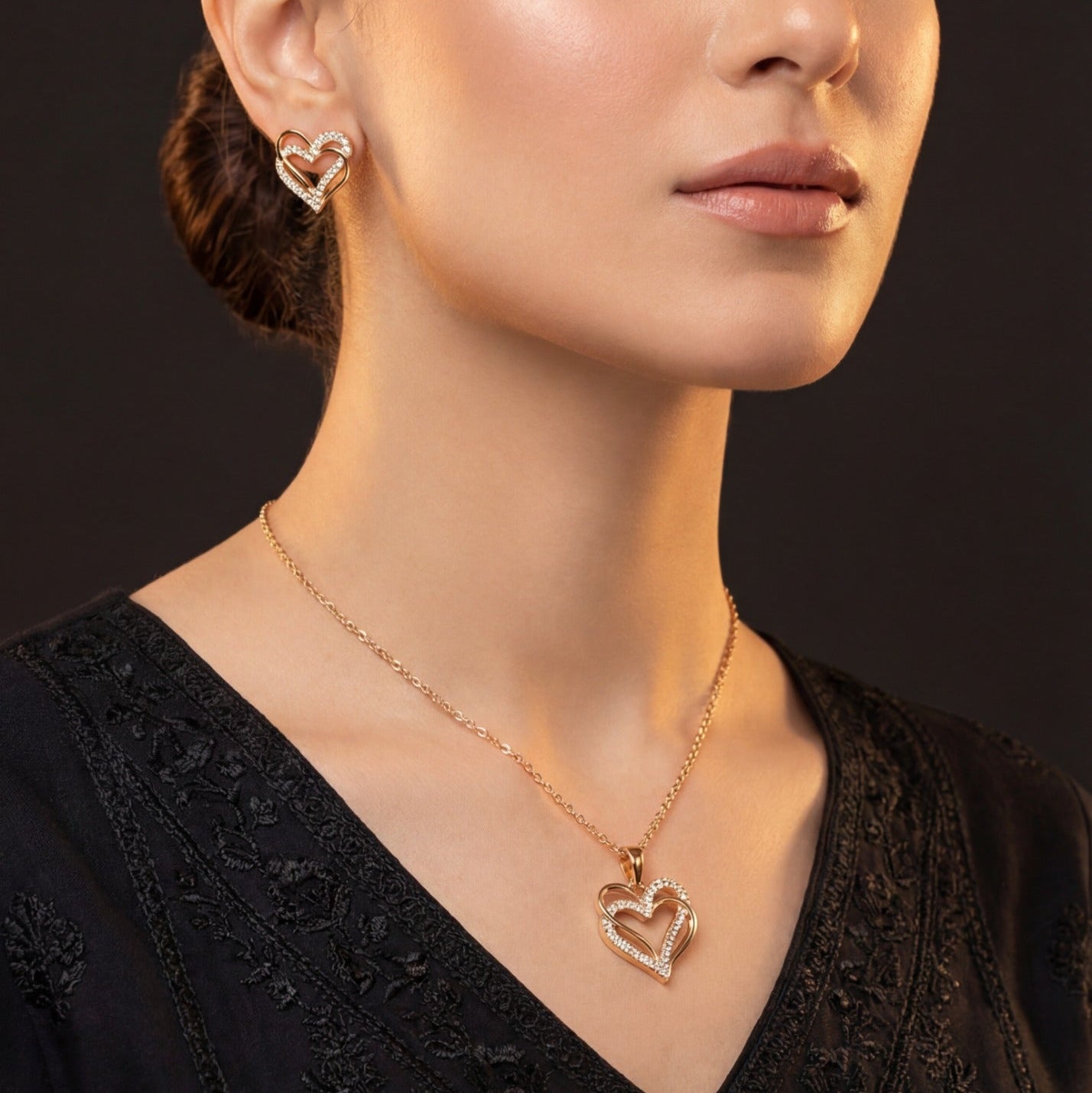 Gorgeous Design Gold Plated Crystal Stones Necklace Set for Girls/Women