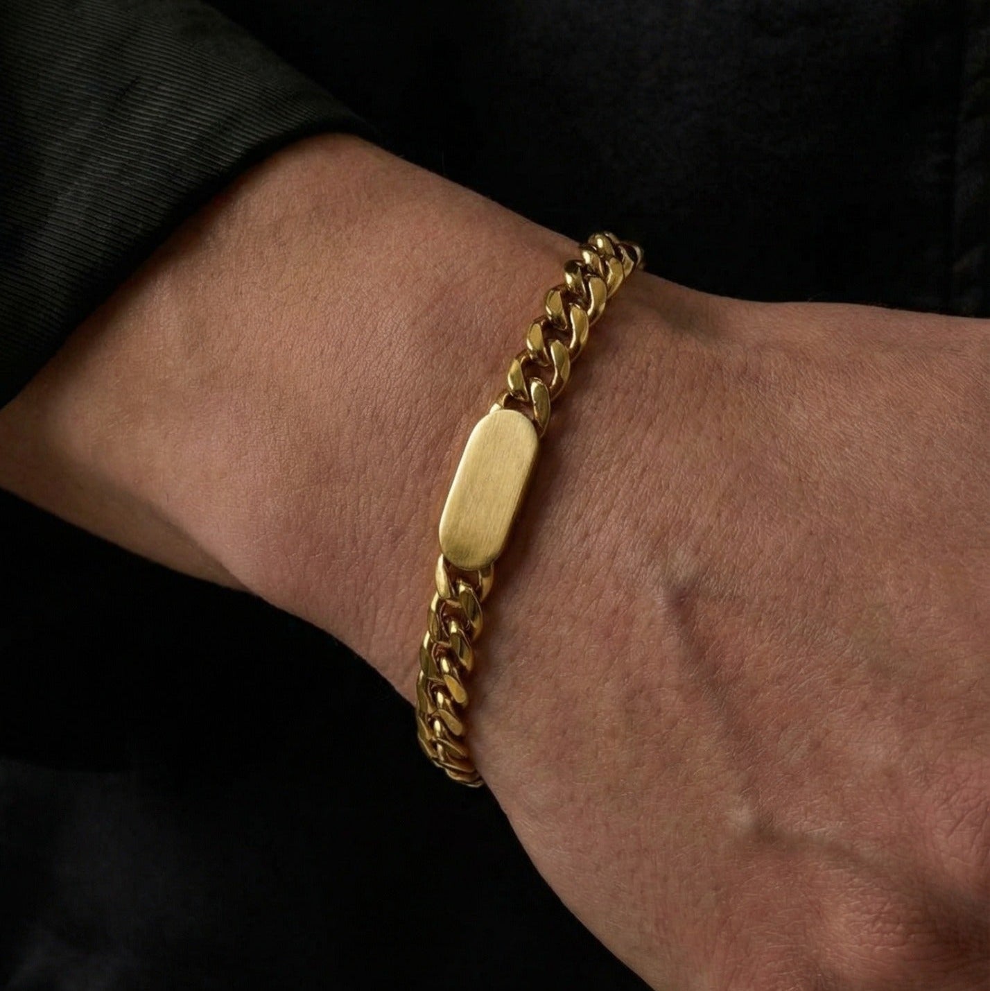 Sparkling Unique Design Gold Plated Chain Bracelet for Men