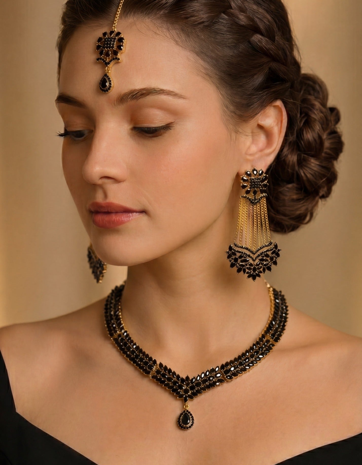 Charming Design Gold Plated Crystal Stones Necklace Set for Girls/Women