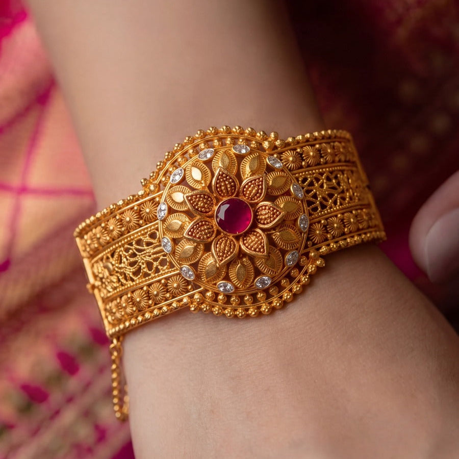 Dazzling Design Gold Plated Crystal Stones Bangle for Girls/Women