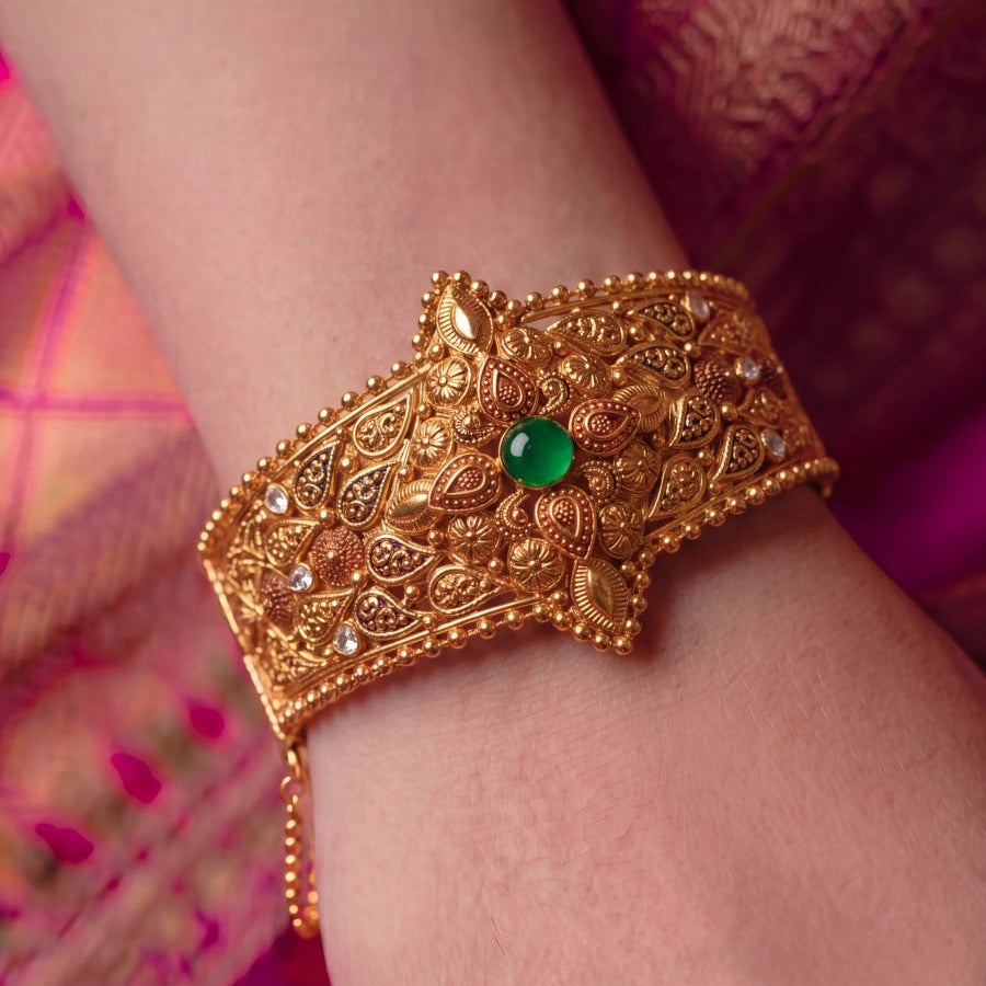Elegant Design Gold Plated Crystal Stone Bangle for Girls/Women